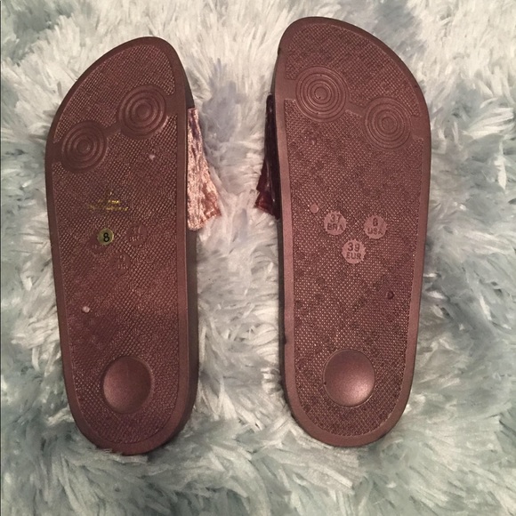 Slides - Picture 4 of 5